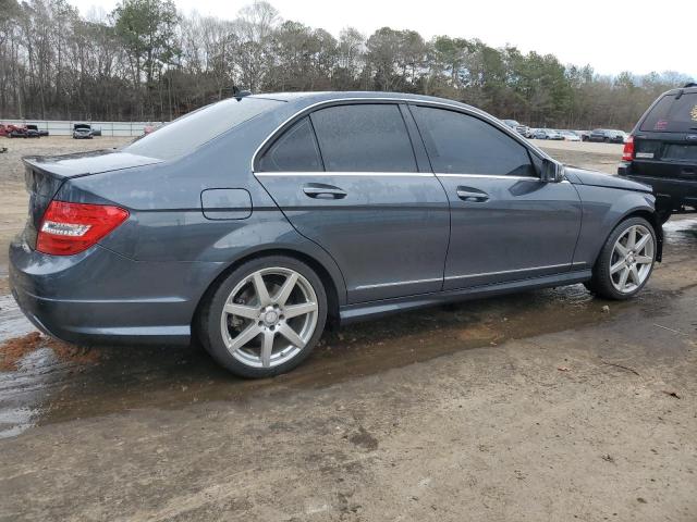 Obraz 3 z 2014 MERCEDES-BENZ C 250 2014 z VIN WDDGF4HB1EA958159