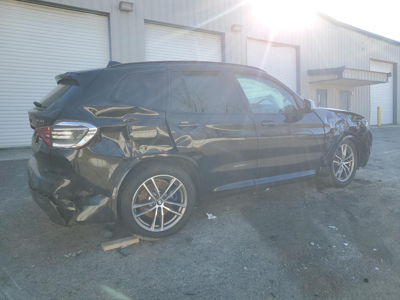 Image 3 of 2018 BMW X3 XDRIVEM40I 2018 with VIN 5UXTS3C53J0Y97492