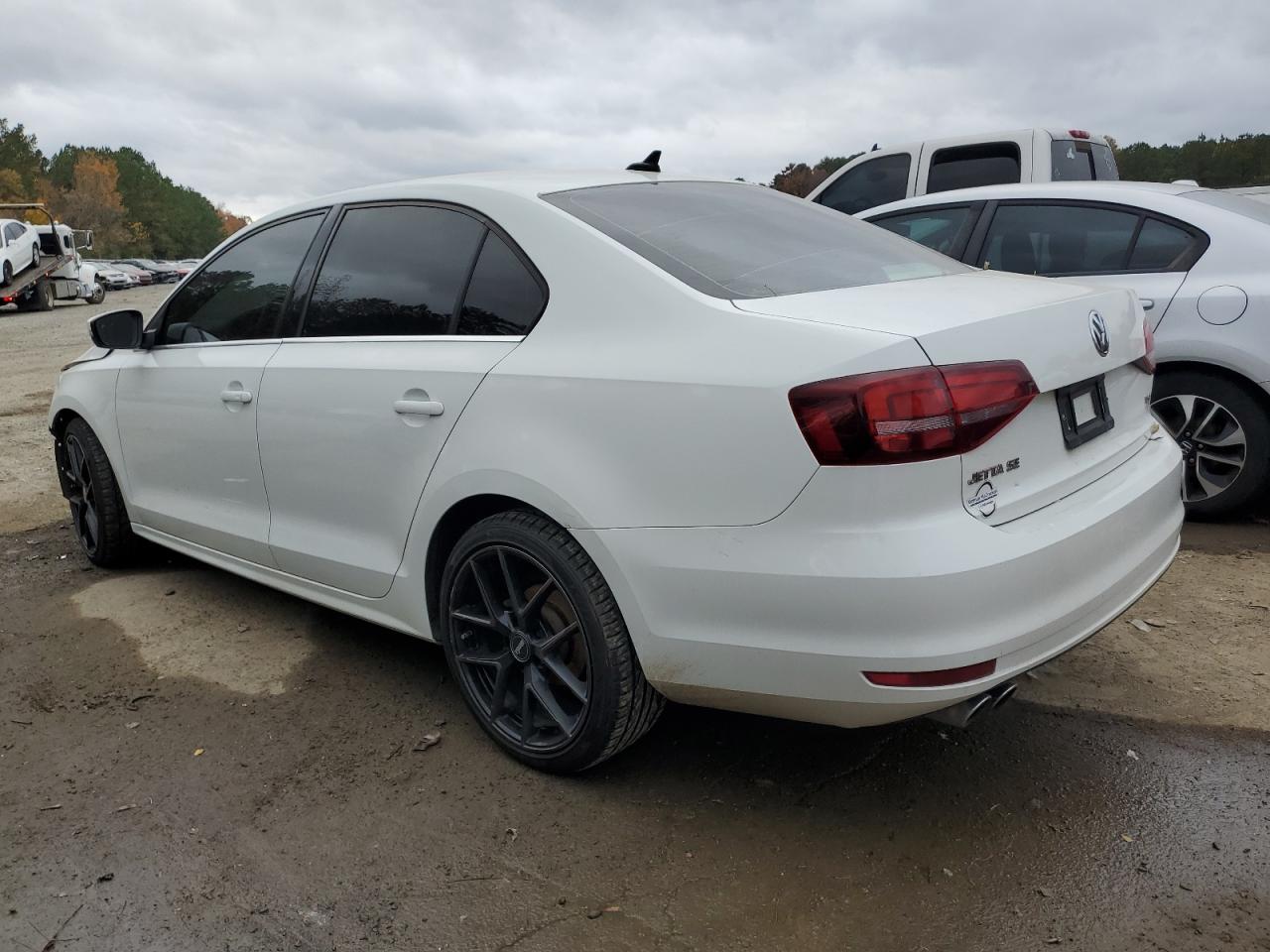 Image 2 of 2017 VOLKSWAGEN JETTA SE 2017 with VIN 3VWDB7AJ3HM266050