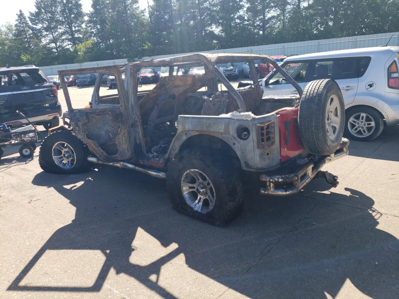 Изображение 2 2014 JEEP WRANGLER UNLIMITED SPORT 2014 с VIN 1C4BJWDG1EL267699