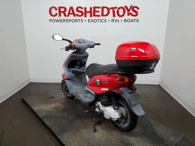 Image 3 of 2007 PIAGGIO FLY 50 2007 with VIN ZAPC446B874000797