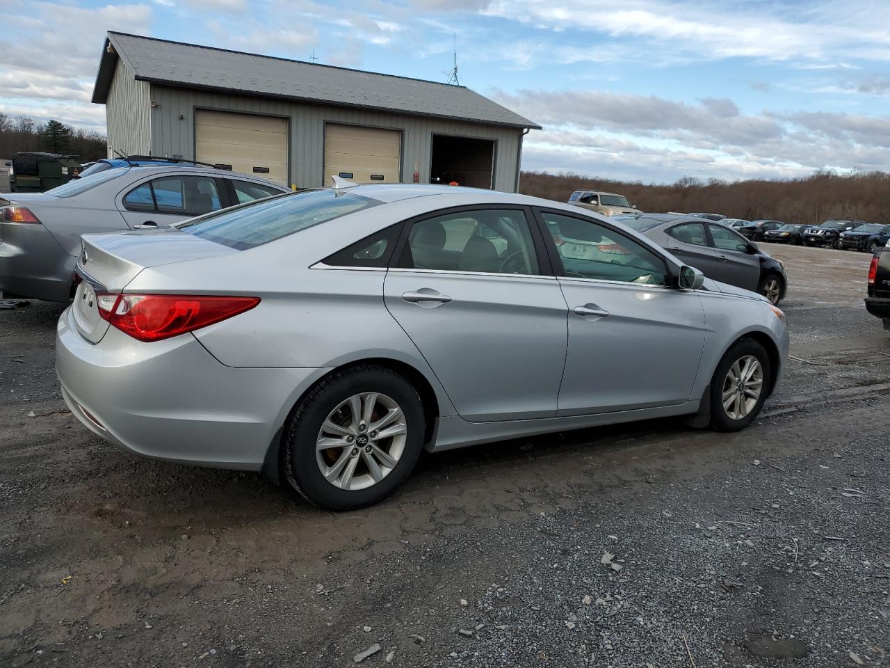 Image 3 of 2011 HYUNDAI SONATA GLS 2011 with VIN 5NPEB4AC6BH152418