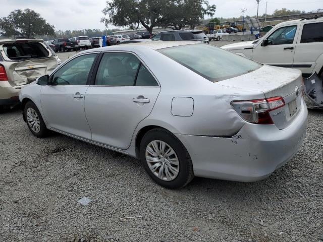 Obraz 2 z 2013 TOYOTA CAMRY L 2013 z VIN 4T1BF1FK0DU692048