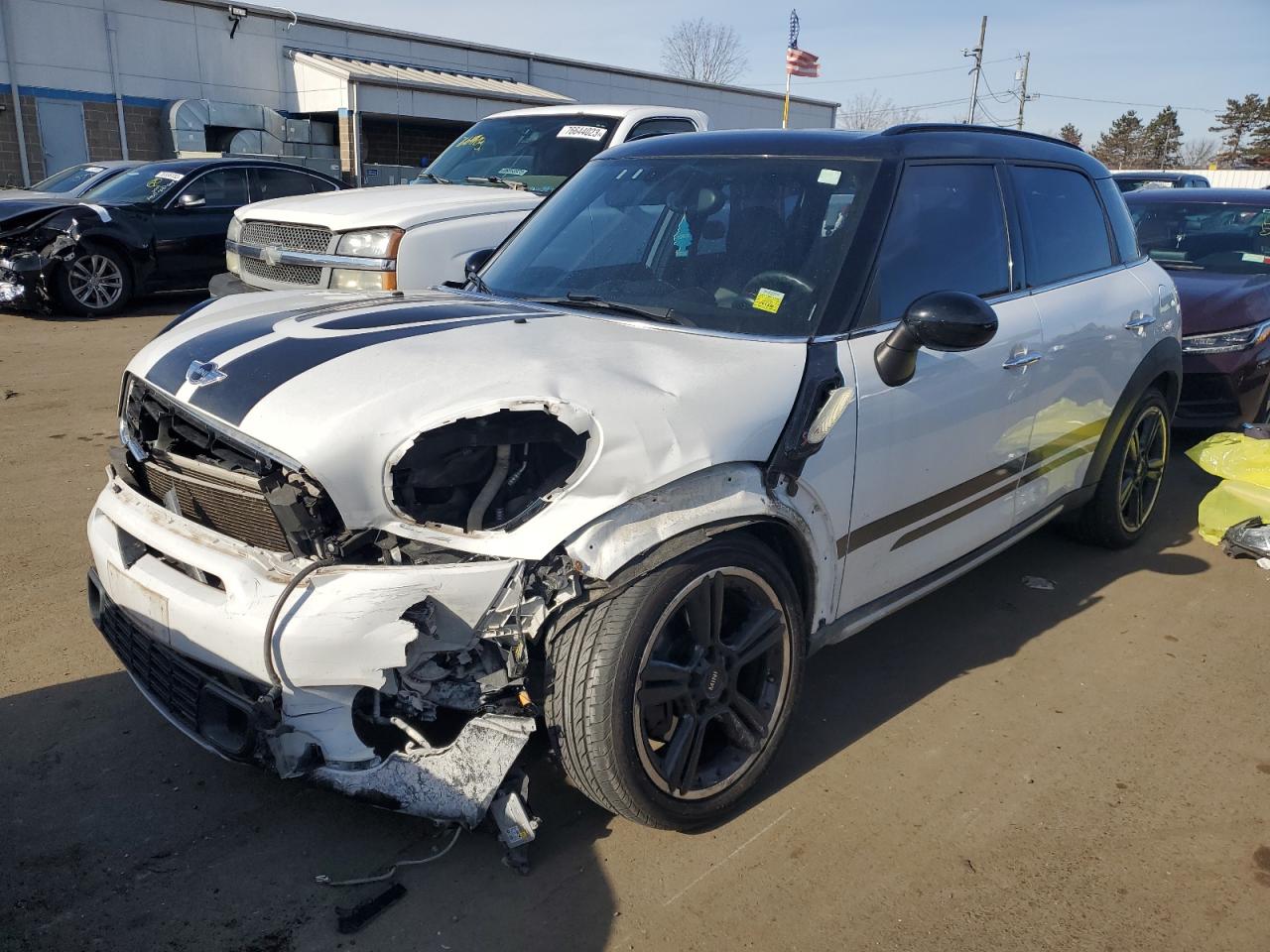 Image 1 of 2015 MINI COOPER S COUNTRYMAN 2015 with VIN WMWZC5C55FWP46451