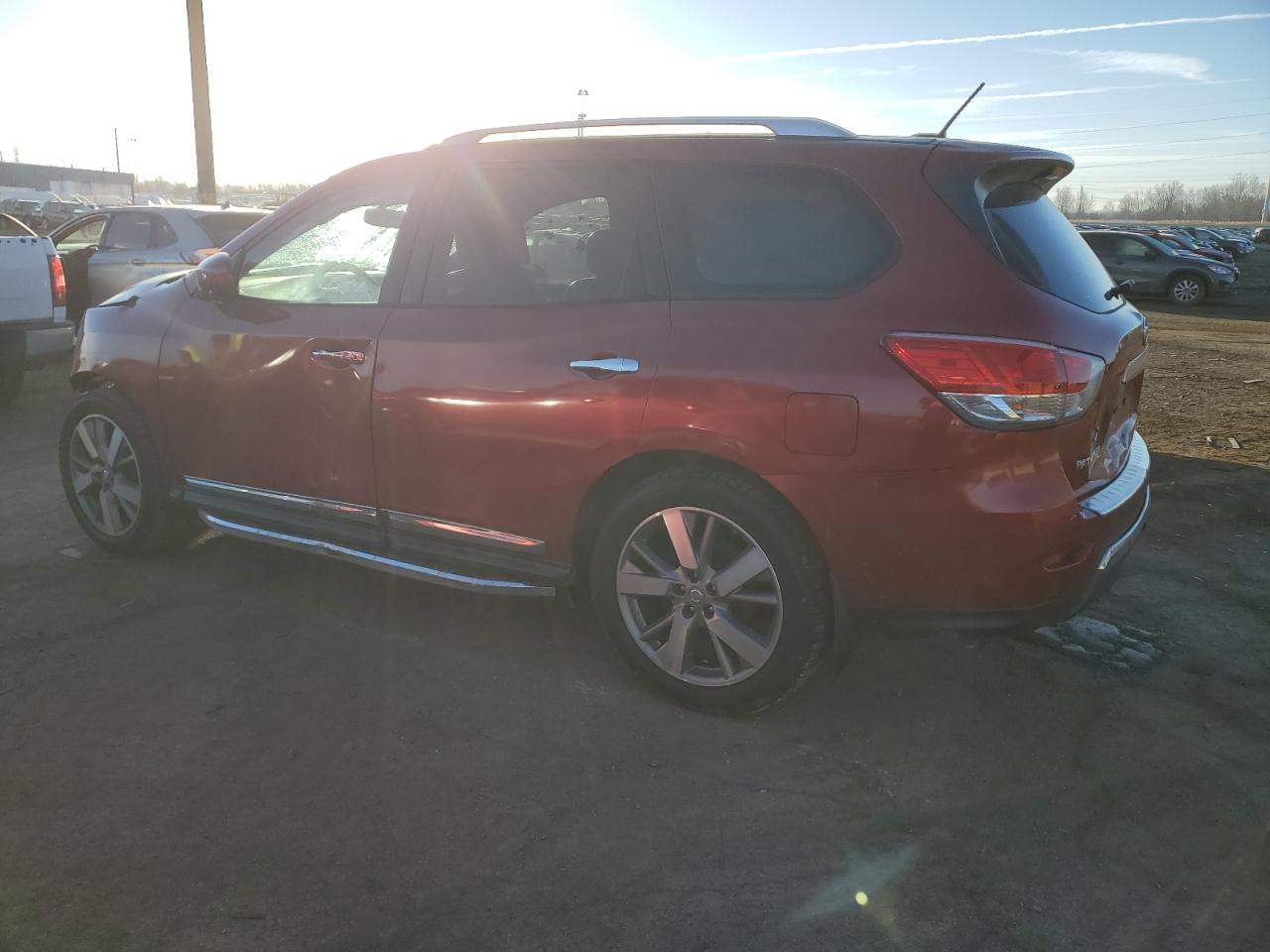 Obraz 2 z 2014 NISSAN PATHFINDER S 2014 z VIN 5N1AR2MM2EC625665