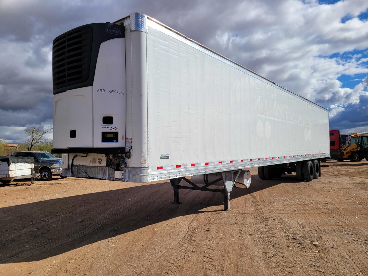 Image 2 of 2017 HYUNDAI TRANSLEAD 2017 with VIN 3H3V532C7HT194026