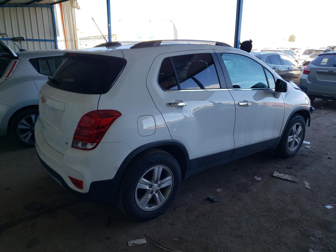 Image 3 of 2018 CHEVROLET TRAX 1LT 2018 with VIN KL7CJLSB8JB708199
