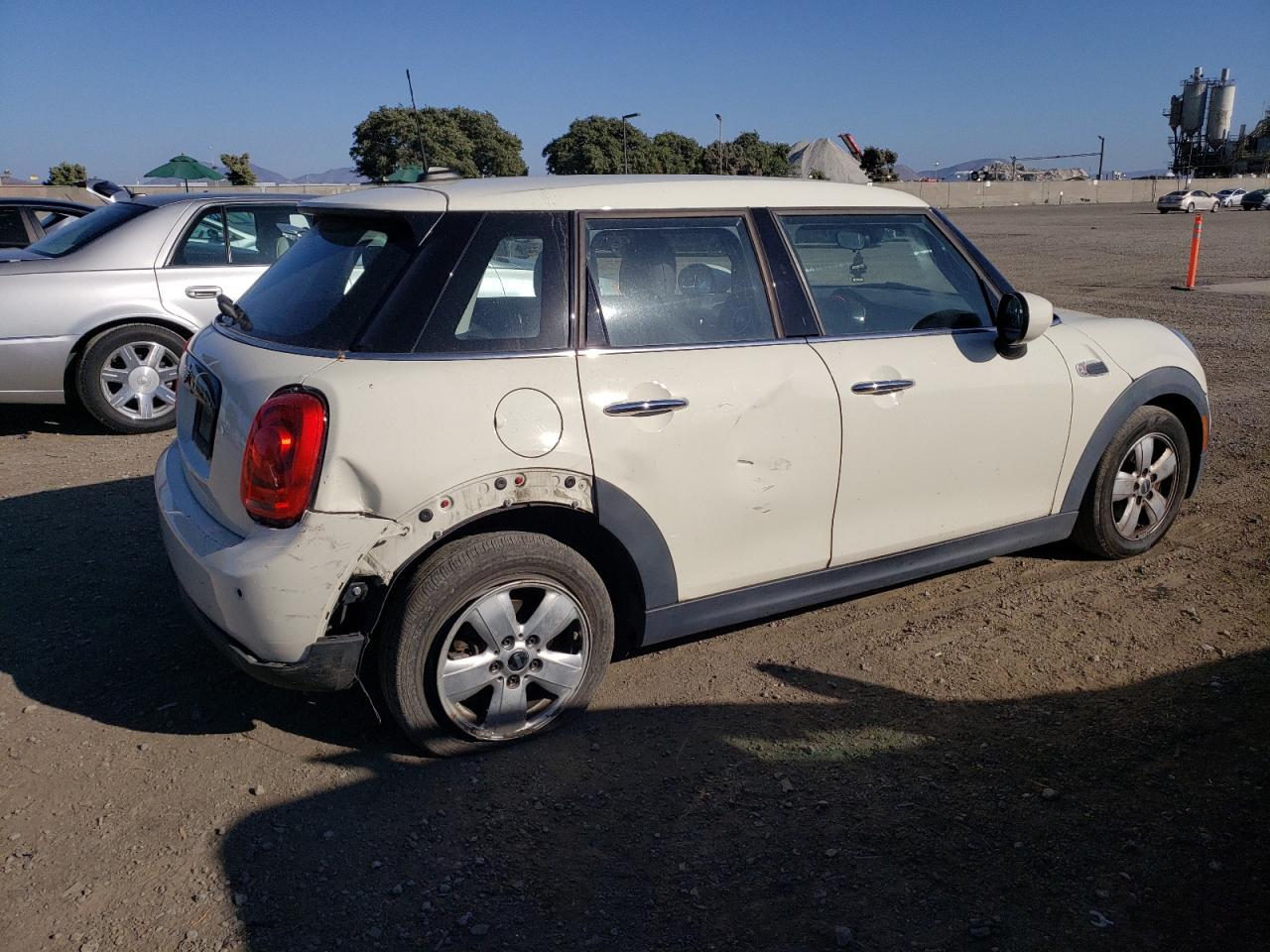 Изображение 3 2021 MINI COOPER  2021 с VIN WMWXU7C0XM2M94107