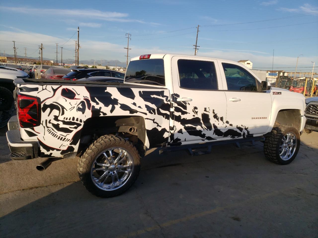 Obraz 3 z 2018 CHEVROLET SILVERADO K1500 LT 2018 z VIN 3GCUKREC6JG517240