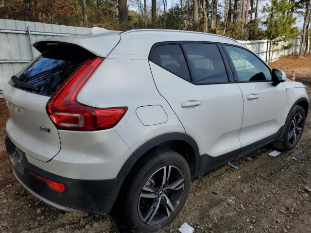 Image 3 of 2023 VOLVO XC40 CORE 2023 with VIN YV4L12UK6P2054965