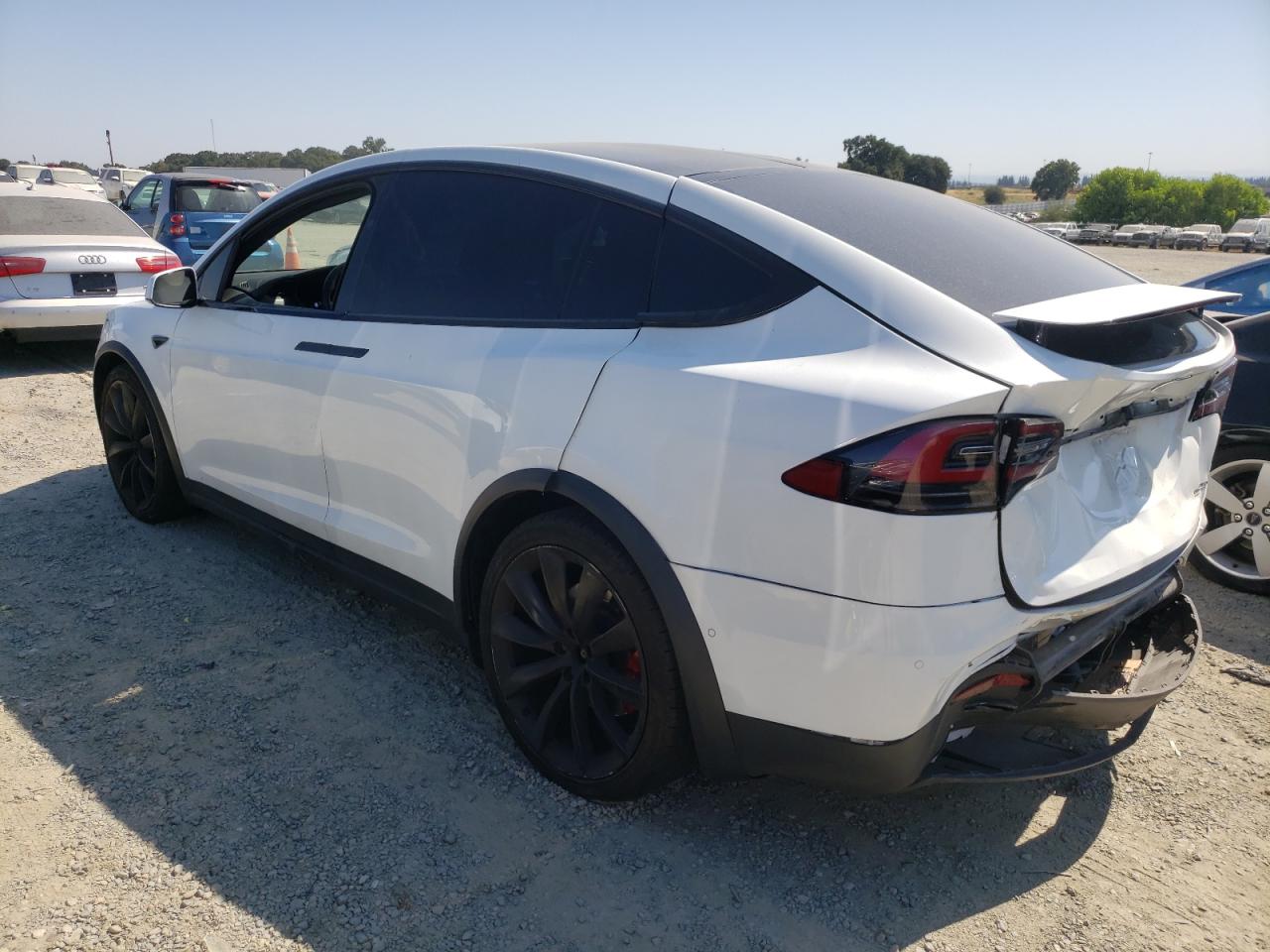 Obraz 2 z 2020 TESLA MODEL X  2020 z VIN 5YJXCDE49LF285148