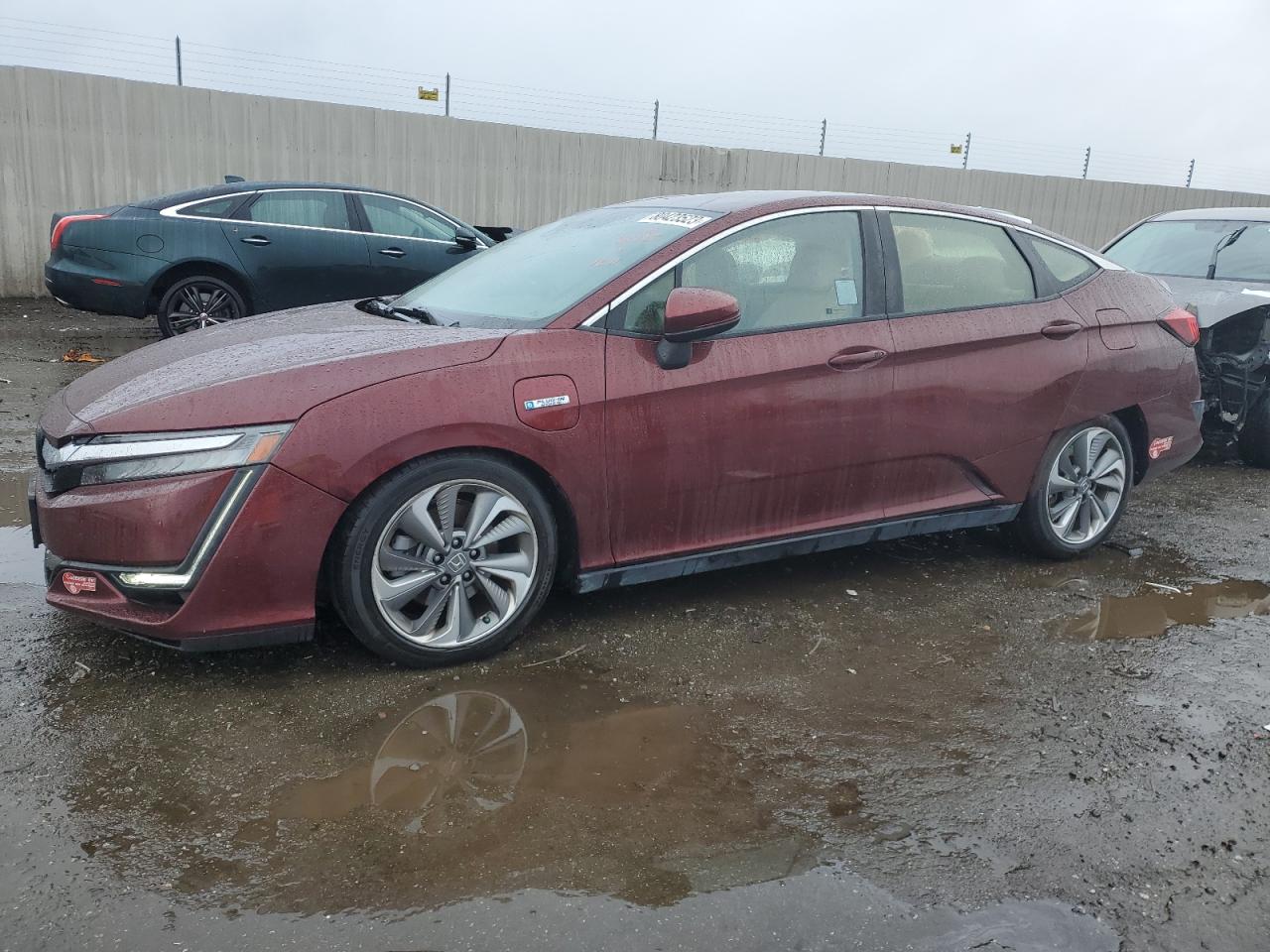 Image 1 of 2018 HONDA CLARITY  2018 with VIN JHMZC5F11JC003287