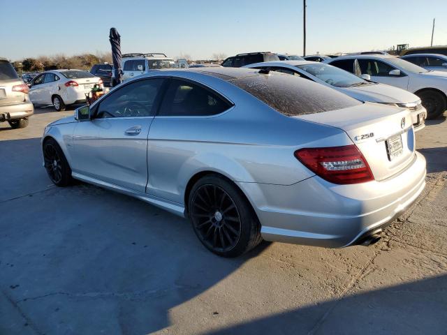 Изображение 2 2012 MERCEDES-BENZ C 250 2012 с VIN WDDGJ4HB7CF776674