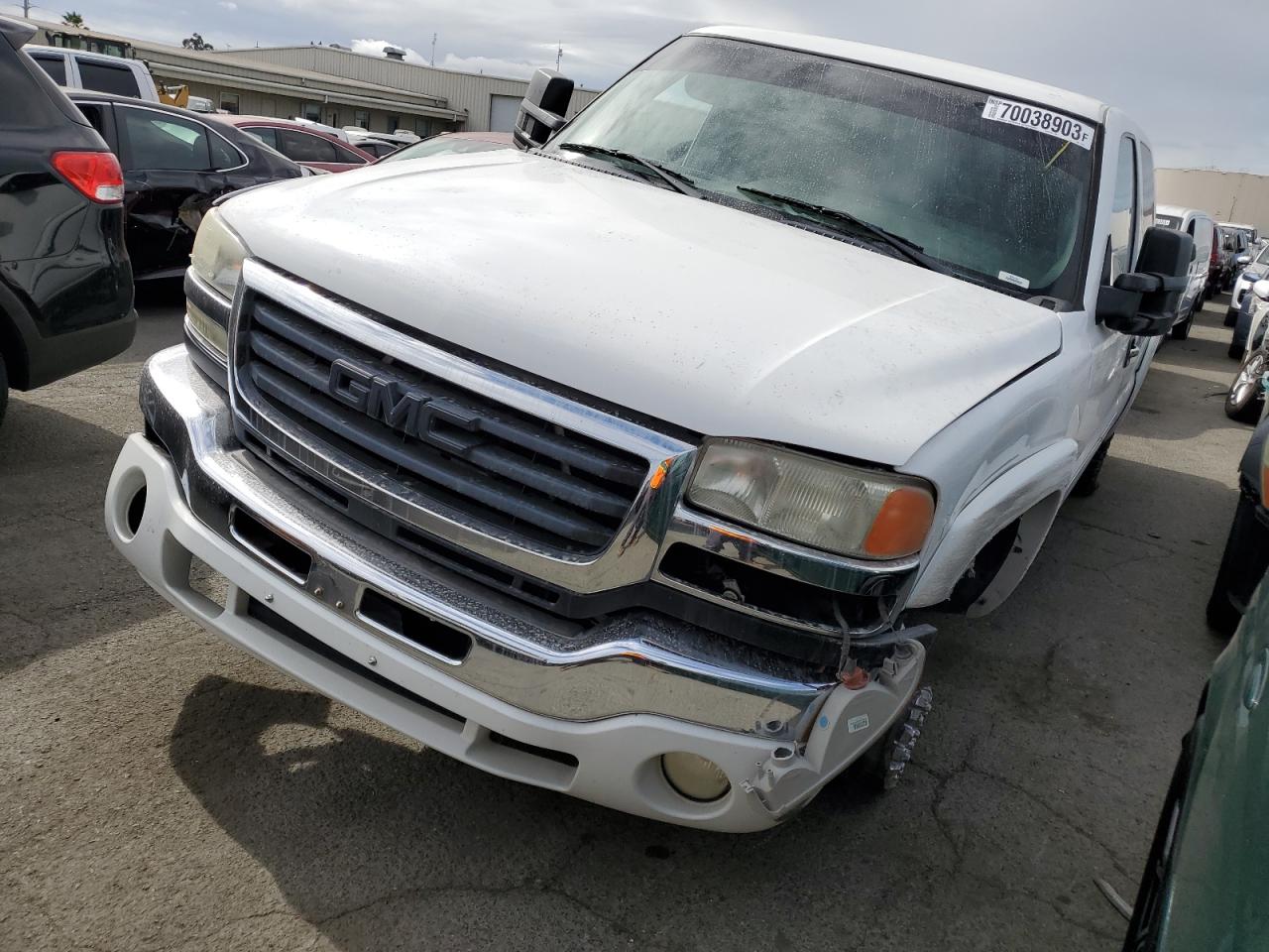 Image 1 of 2005 GMC SIERRA C2500 HEAVY DUTY 2005 with VIN 1GTHC29U55E177987