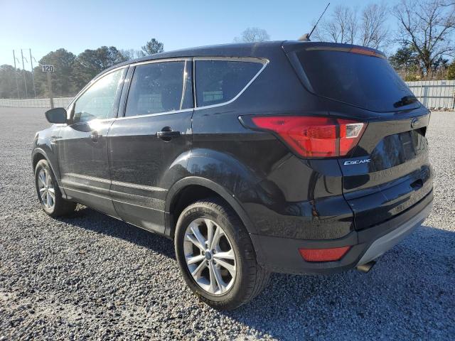 Изображение 2 2019 FORD ESCAPE SE 2019 с VIN 1FMCU9GD0KUA66215