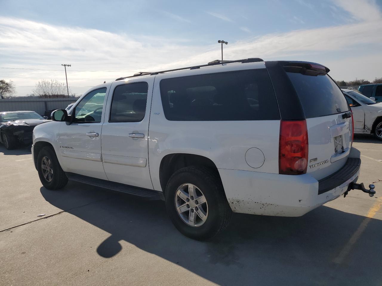 Obraz 2 z 2008 GMC YUKON XL C1500 2008 z VIN 1GKFC16008R258139
