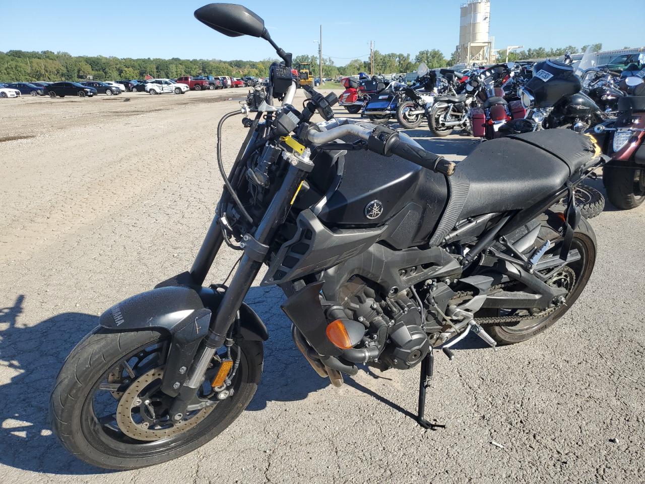 Image 2 of 2019 YAMAHA MT09 C 2019 with VIN JYARN53Y8KA001428