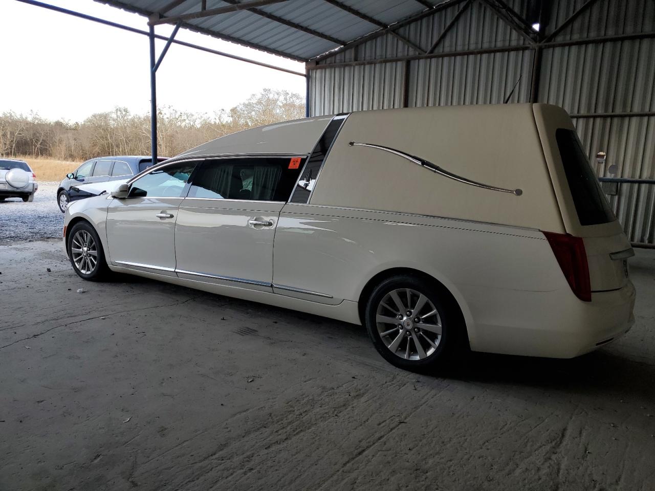 Image 2 of 2013 CADILLAC XTS FUNERAL COACH 2013 with VIN 2GEXG7U31D9500517