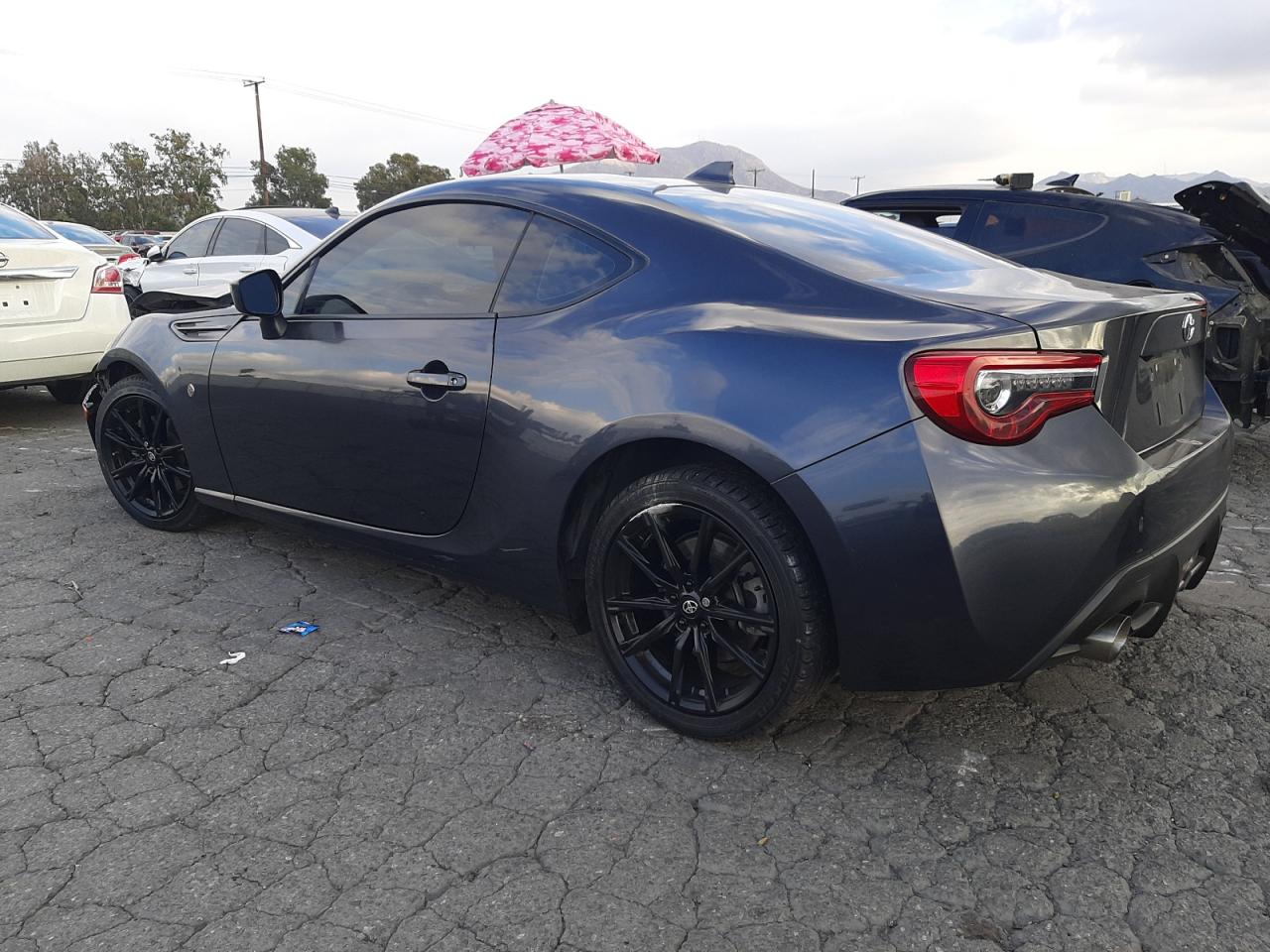Image 2 of 2018 TOYOTA 86  2018 with VIN JF1ZNAA13J9700622