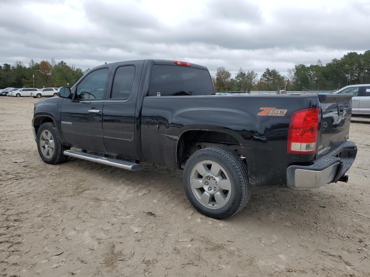 Изображение 2 2011 GMC SIERRA C1500 SLE 2011 с VIN 1GTR1VE08BZ159745