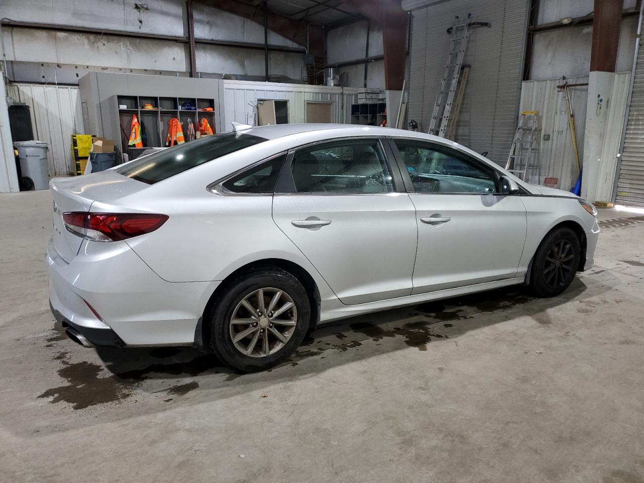 Изображение 3 2018 HYUNDAI SONATA SE 2018 с VIN 5NPE24AF8JH672466