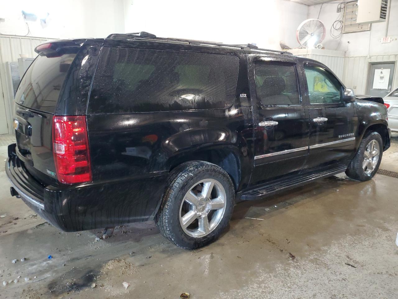 Obraz 3 z 2012 CHEVROLET SUBURBAN K1500 LTZ 2012 z VIN 1GNSKKE77CR105520