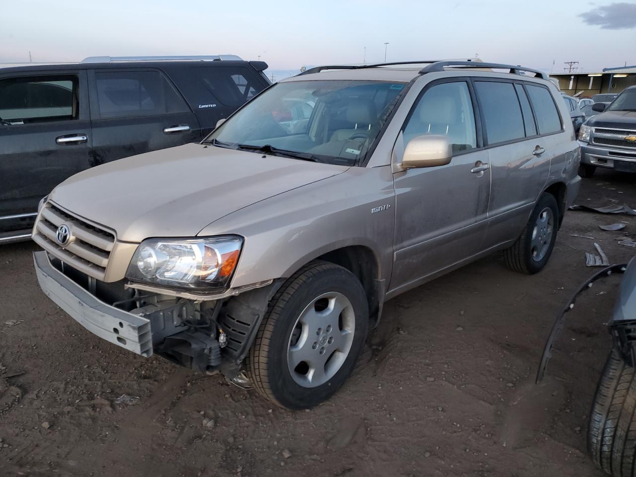 Image 1 of 2004 TOYOTA HIGHLANDER  2004 with VIN JTEEP21A740049167