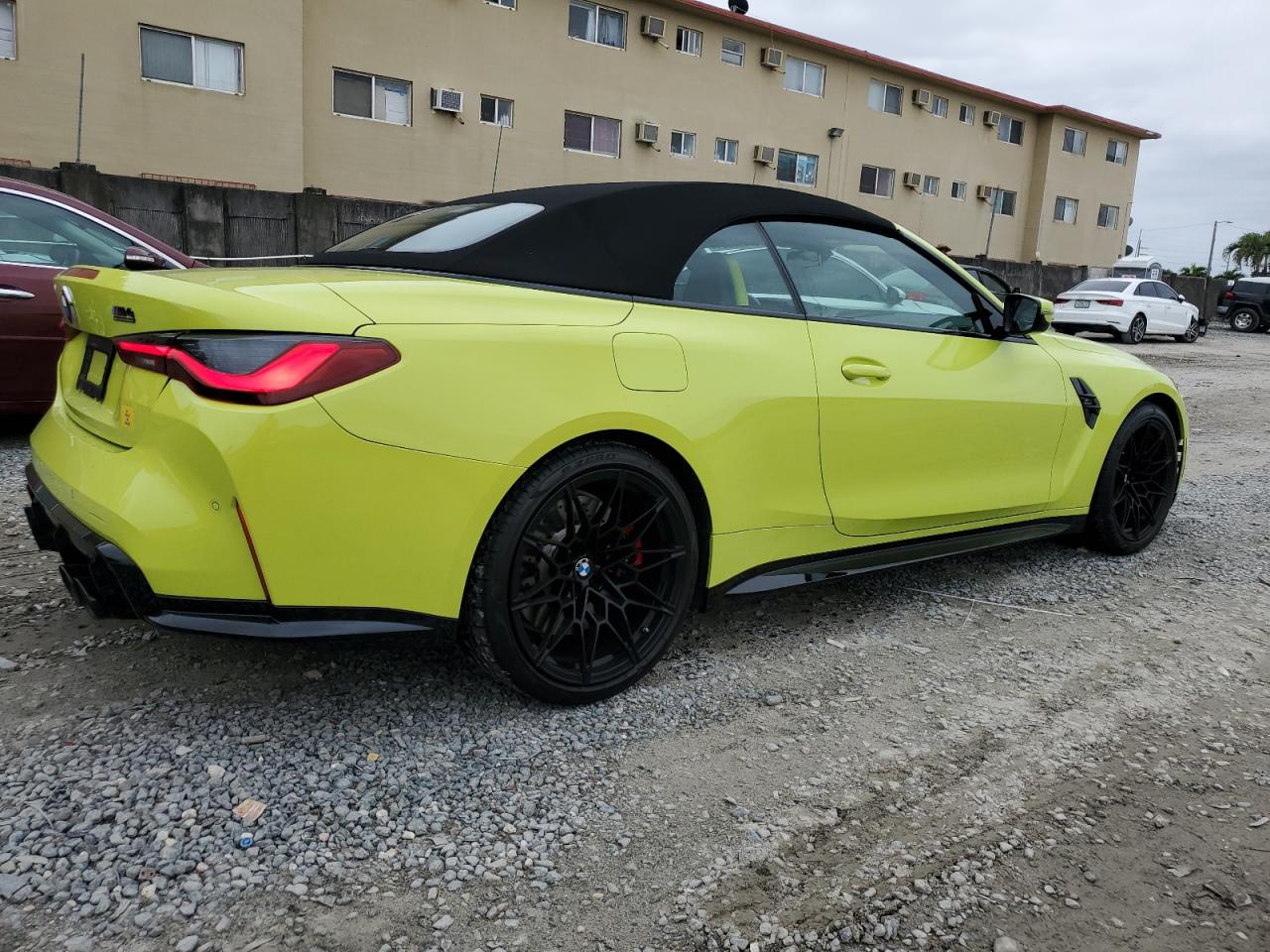 Obraz 3 z 2022 BMW M4 COMPETITION 2022 z VIN WBS33BA0XNCJ91018