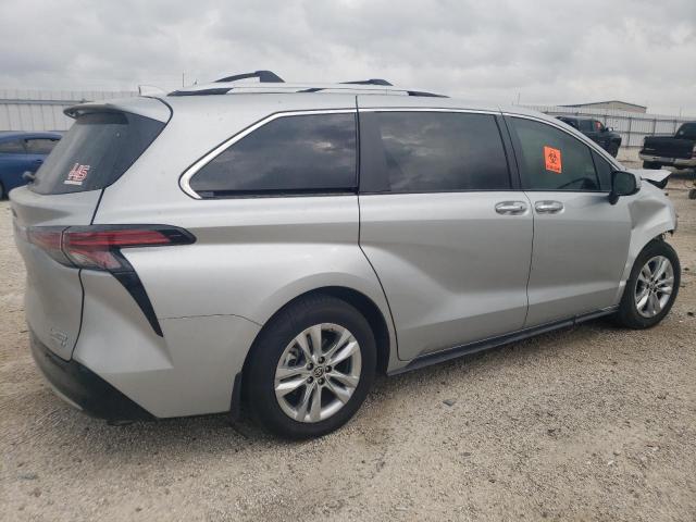 Image 3 of 2022 TOYOTA SIENNA LIMITED 2022 with VIN 5TDZRKEC1NS127467