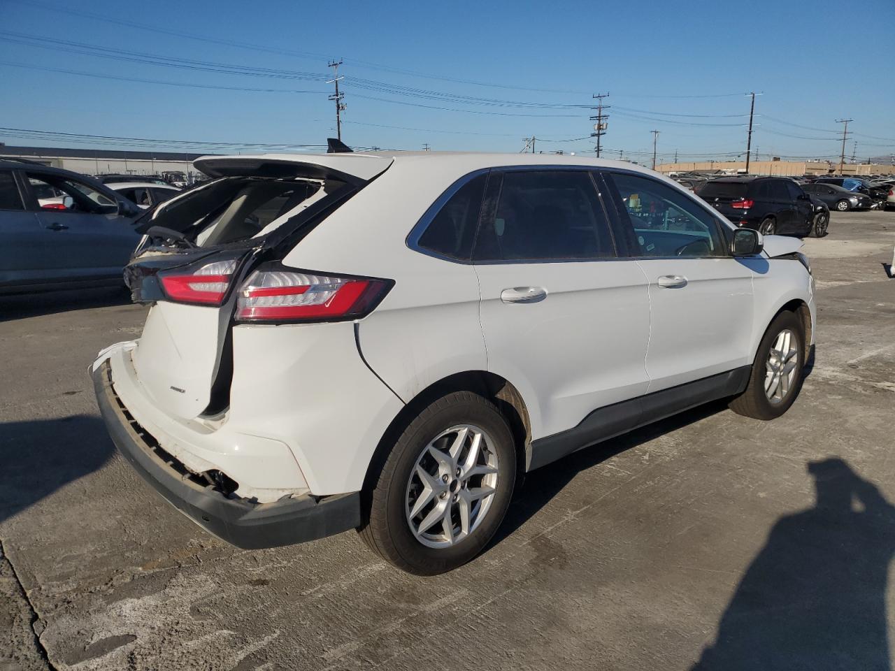 Image 3 of 2022 FORD EDGE SEL 2022 with VIN 2FMPK4J93NBA92123