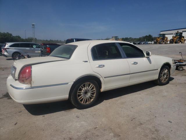 Image 3 of 2007 LINCOLN TOWN CAR SIGNATURE LIMITED 2007 with VIN 1LNHM82V97Y625857