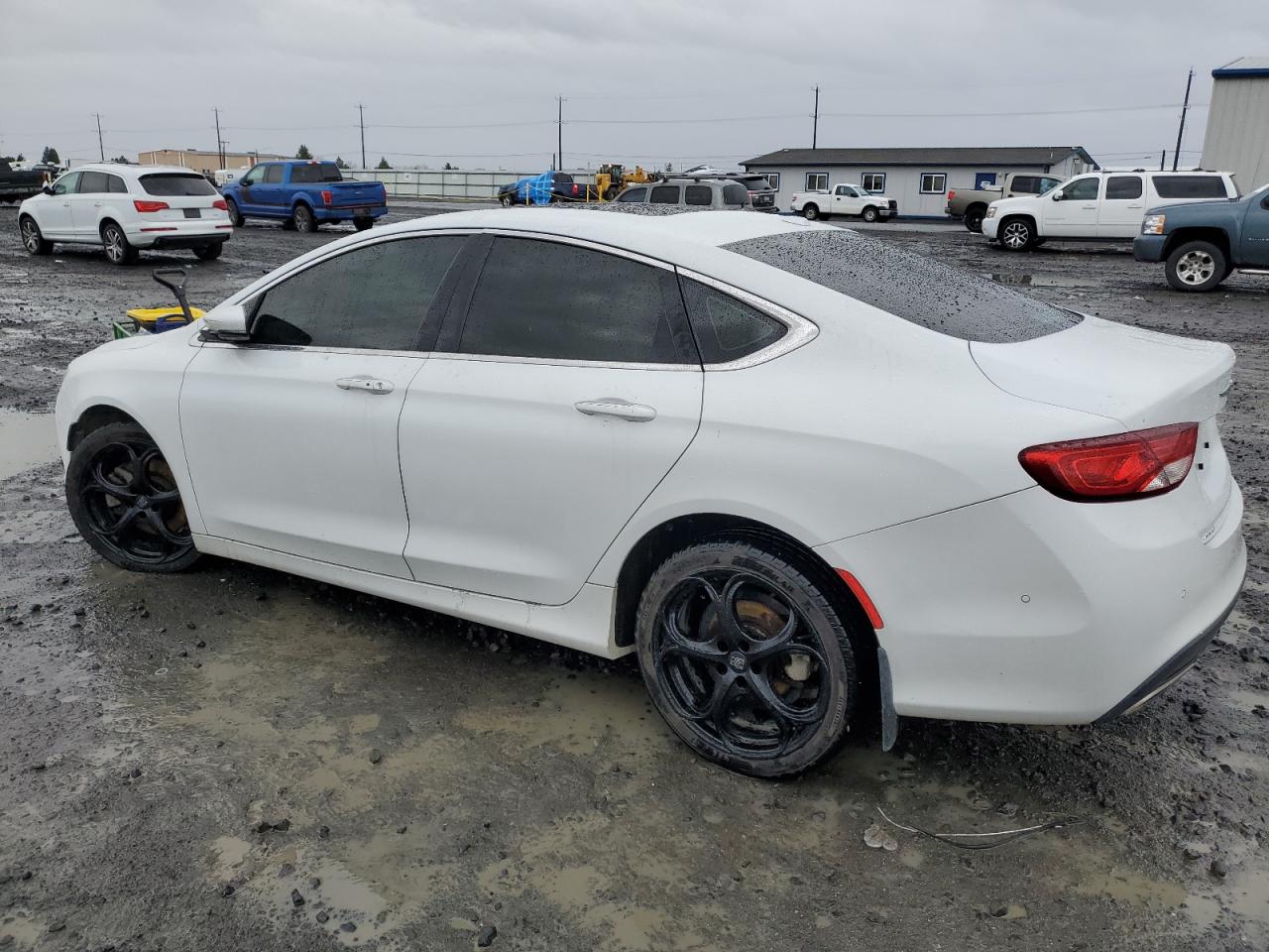 Изображение 2 2015 CHRYSLER 200 C 2015 с VIN 1C3CCCEG1FN727658