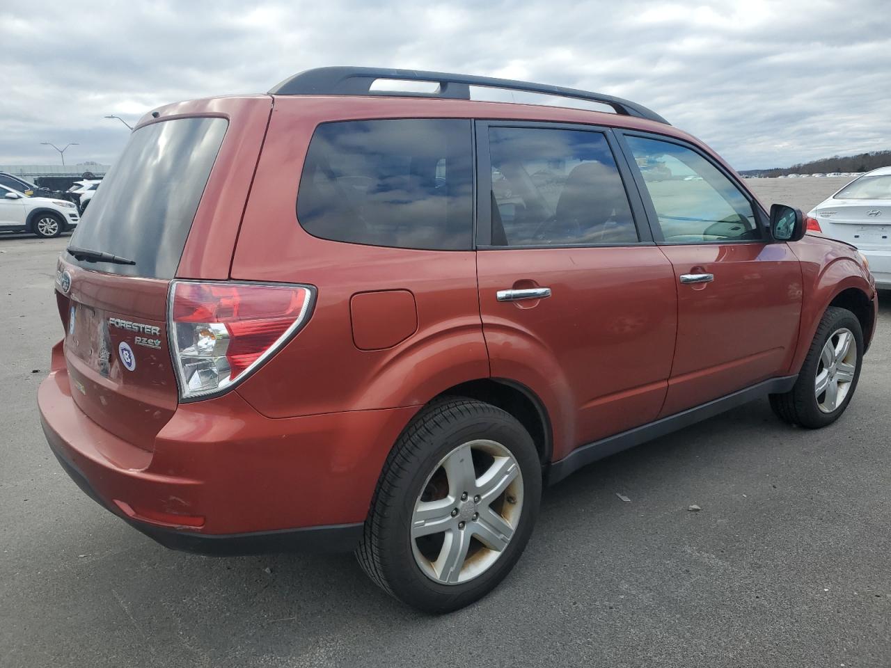 Image 3 of 2010 SUBARU FORESTER 2.5X PREMIUM 2010 with VIN JF2SH6CC2AH774796
