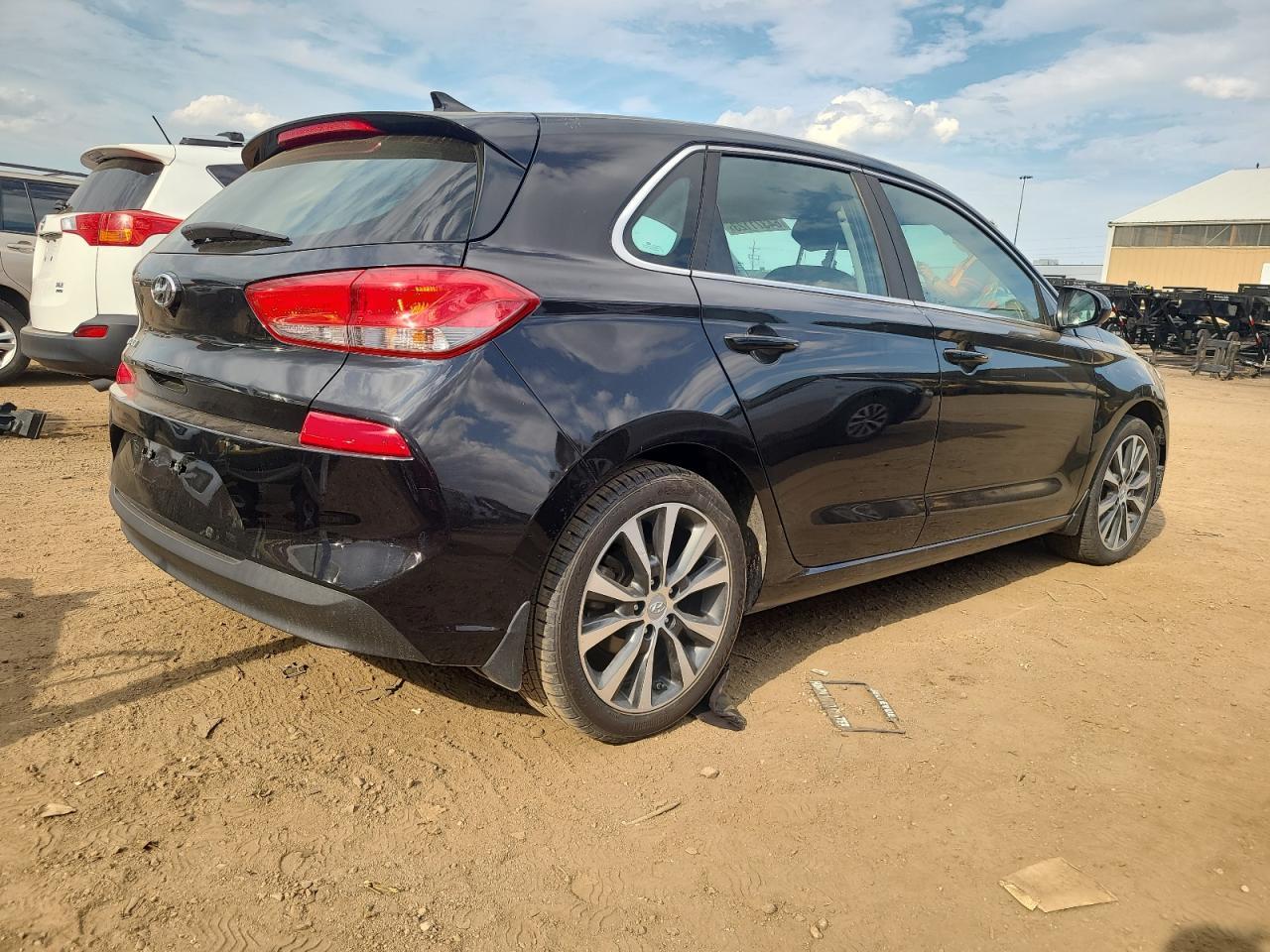Obraz 3 z 2018 HYUNDAI ELANTRA GT  2018 z VIN KMHH35LE5JU009698