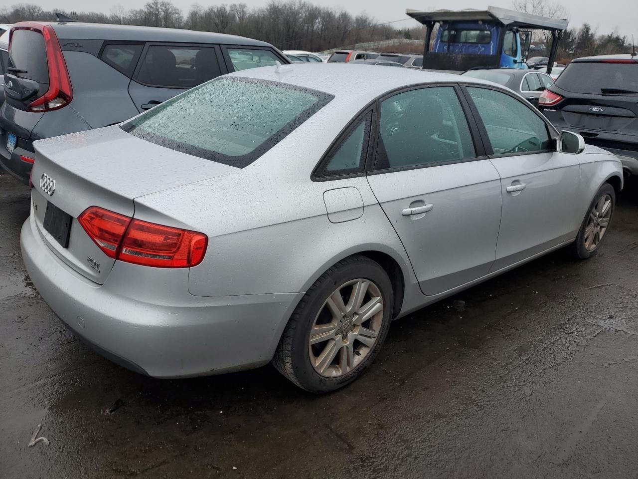 Obraz 3 z 2010 AUDI A4 PREMIUM 2010 z VIN WAUBFAFL9AN031179