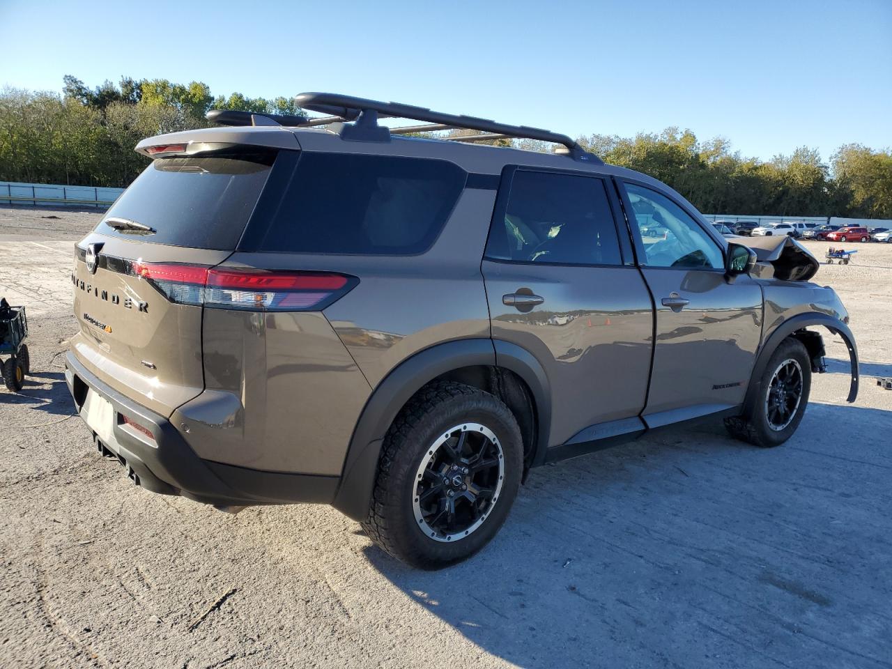 Изображение 3 2023 NISSAN PATHFINDER SV 2023 с VIN 5N1DR3BD1PC207123