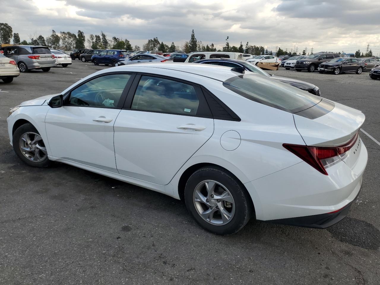 Image 2 of 2021 HYUNDAI ELANTRA SE 2021 with VIN 5NPLL4AG0MH013802