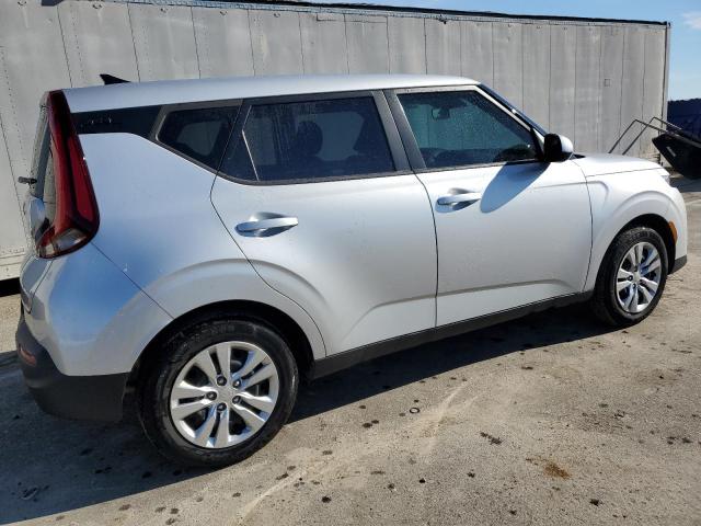 Obraz 3 z 2021 KIA SOUL LX 2021 z VIN KNDJ23AU4M7743422