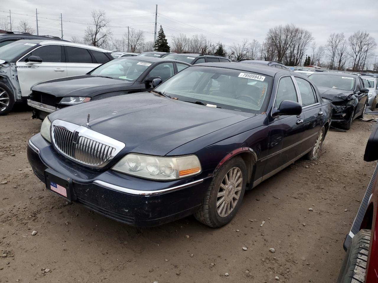 Изображение 2003 LINCOLN TOWN CAR SIGNATURE 2003