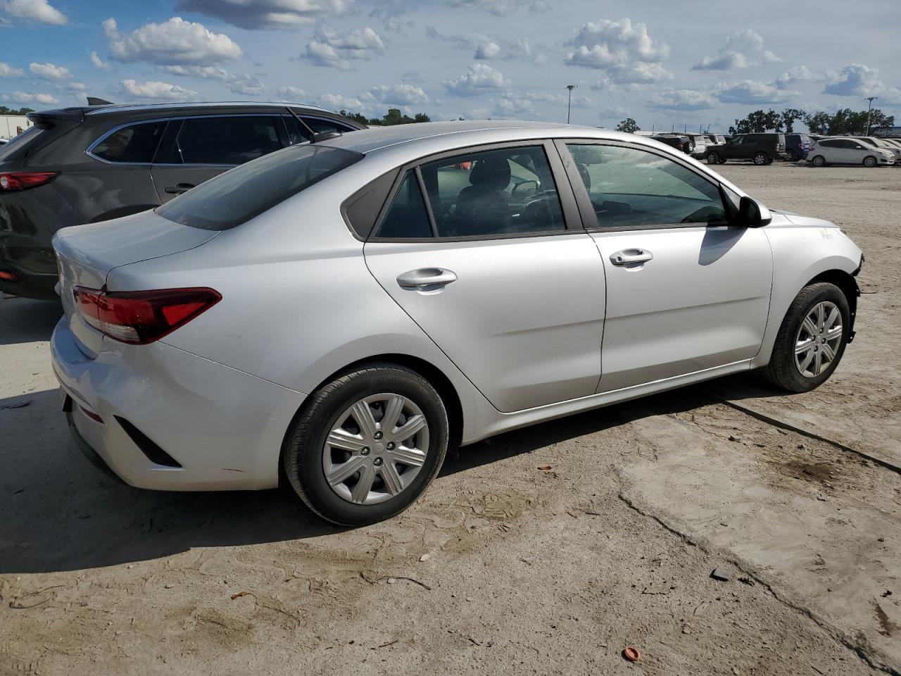 Obraz 3 z 2022 KIA RIO LX 2022 z VIN 3KPA24AD6NE488053