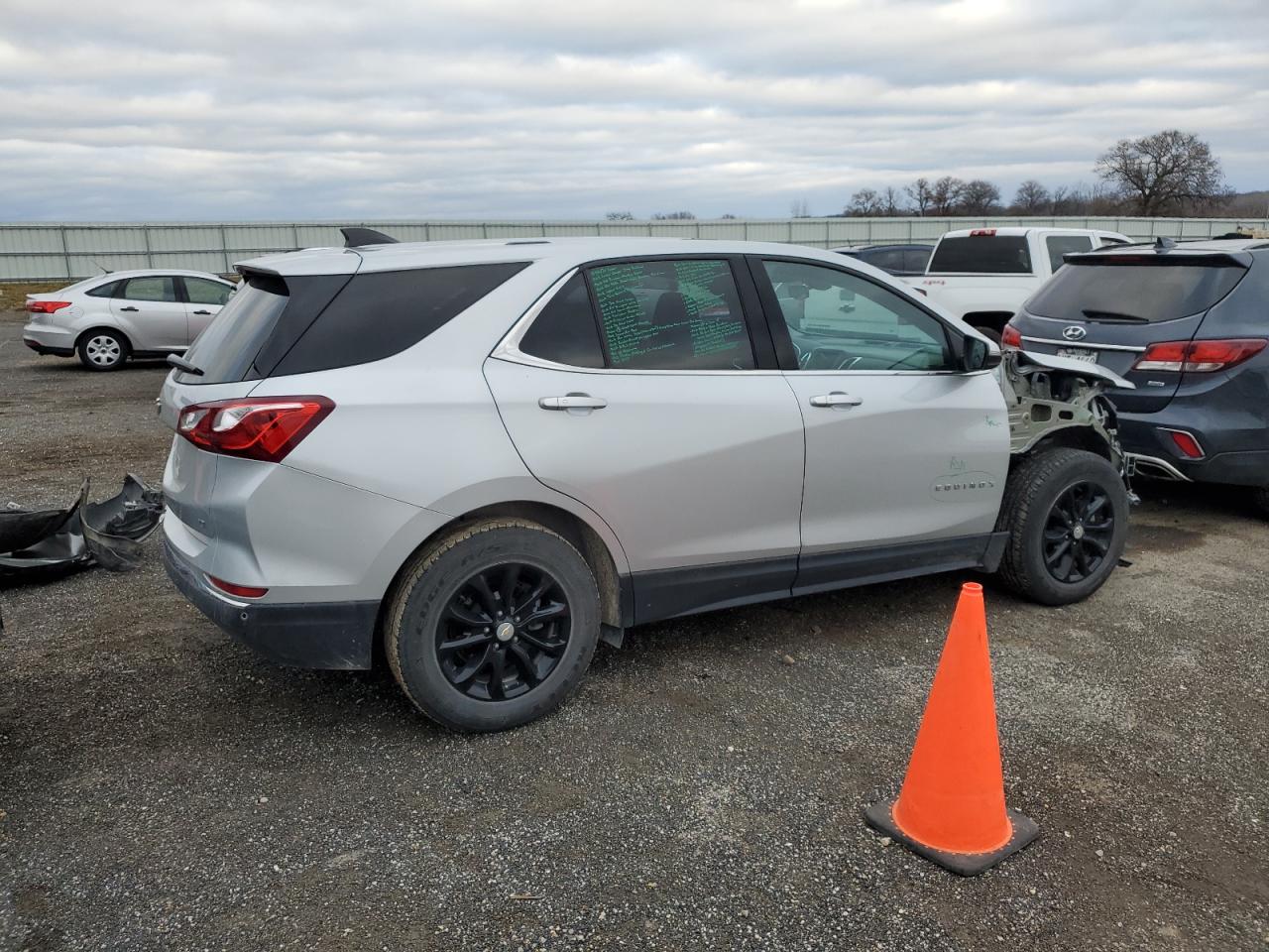 Изображение 3 2019 CHEVROLET EQUINOX LT 2019 с VIN 2GNAXKEV8K6169040
