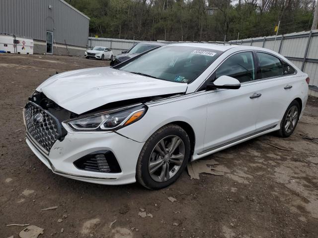 Image 1 of 2019 HYUNDAI SONATA LIMITED 2019 with VIN 5NPE34AF0KH811018