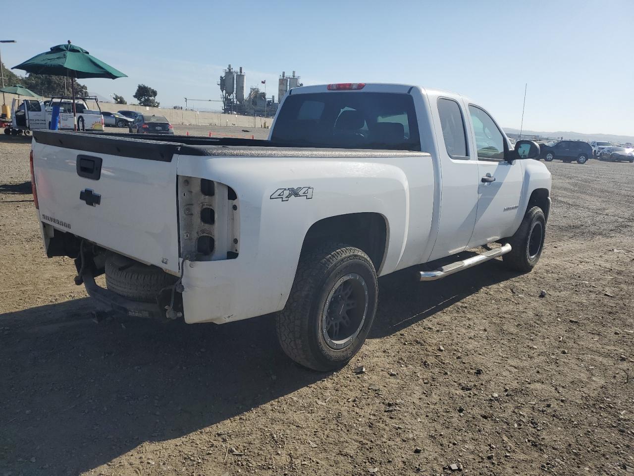 Изображение 3 2013 CHEVROLET SILVERADO K1500 LT 2013 с VIN 1GCRKSE72DZ351254