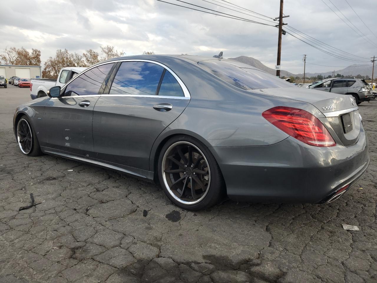 Изображение 2 Mercedes-Benz S 550E 2017 с VIN WDDUG6DB4HA318856