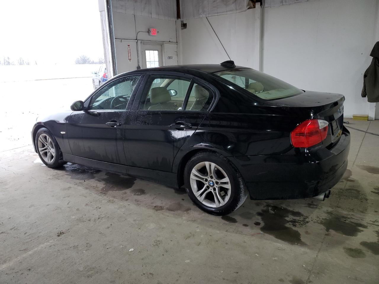 Изображение 2 2008 BMW 328 I 2008 с VIN WBAVA37538NL56542
