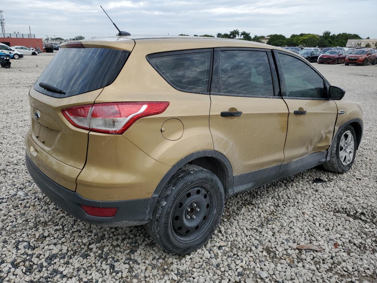 Image 3 of 2015 FORD ESCAPE S 2015 with VIN 1FMCU0F74FUA14292