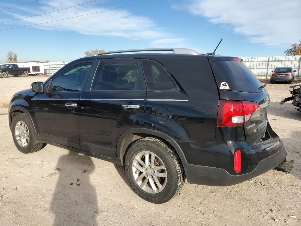 Image 2 of 2015 KIA SORENTO LX 2015 with VIN 5XYKT3A65FG643709