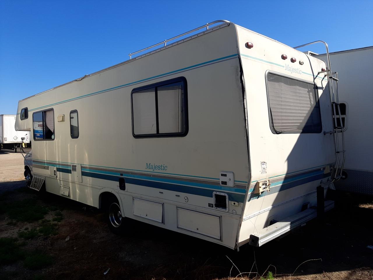 Image 3 of 1994 FORD ECONOLINE E350 CUTAWAY VAN 1994 with VIN 1FDKE30G3RHC10823