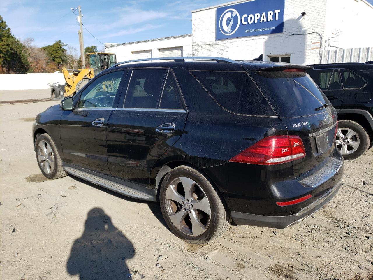 Image 2 of 2017 MERCEDES-BENZ GLE 350 4MATIC 2017 with VIN 4JGDA5HB8HA863356