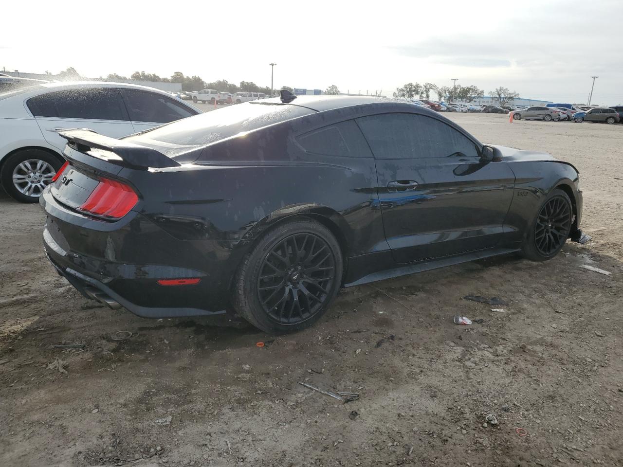 Obraz 3 z 2021 FORD MUSTANG GT 2021 z VIN 1FA6P8CF3M5118952